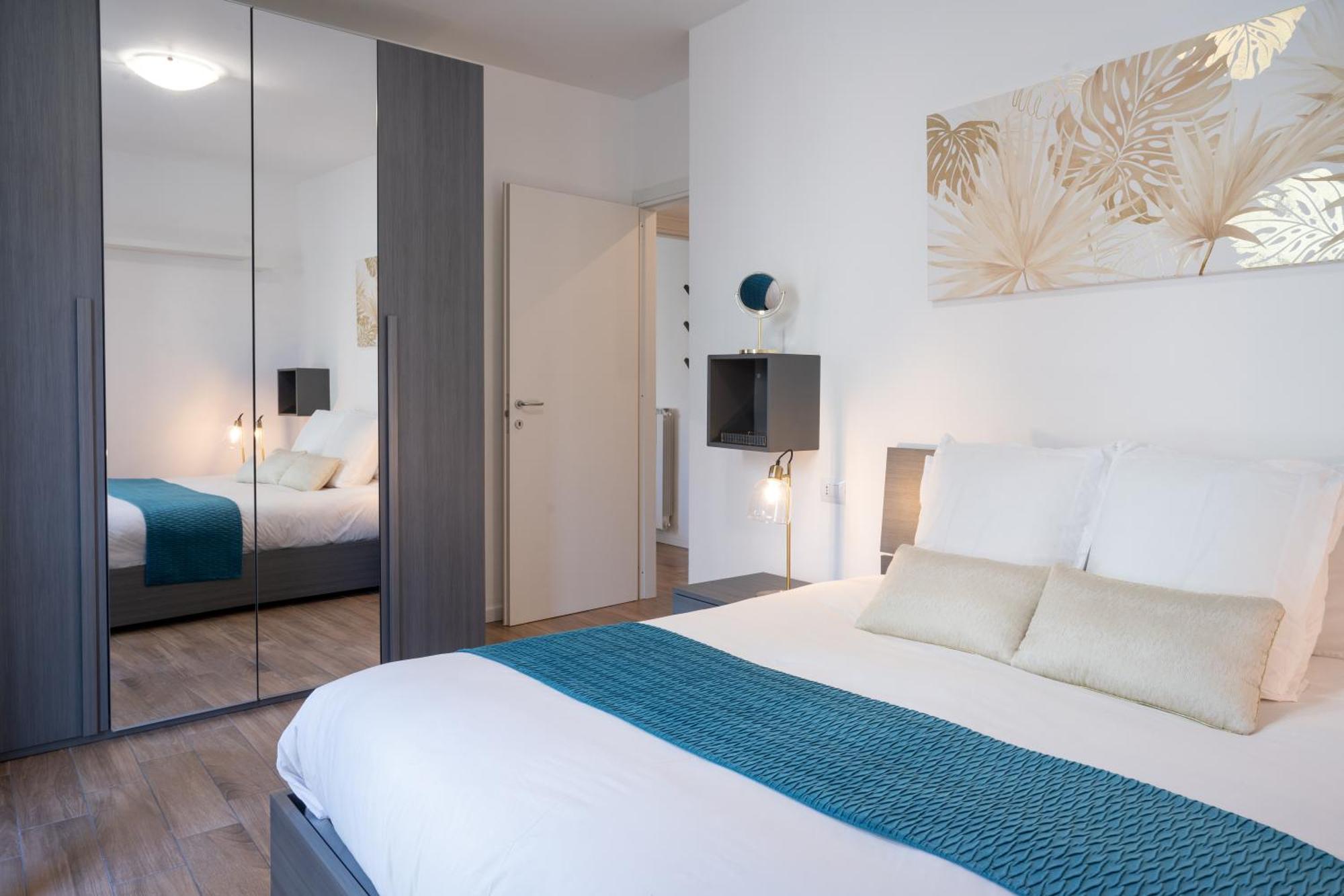 Lora Apartment,Free Private Parking, Self Check In,1 Côme Extérieur photo